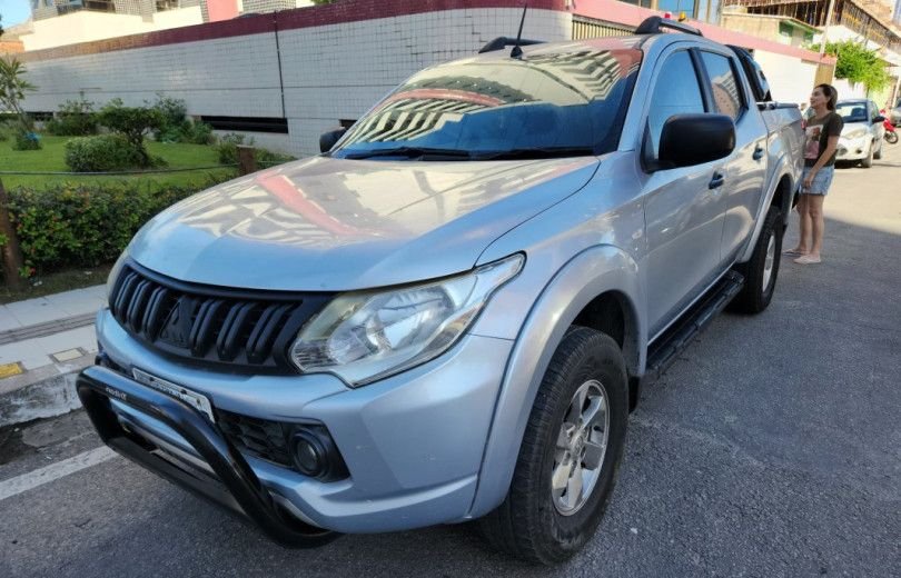 MMC  L200 TRITON 2.4 16V TURBO SPORT GLS CD 4X4  ANO 2017/2018