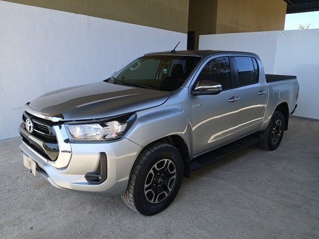 Hilux CD 2.8 TDI SR 4WD ANO 2023/2024